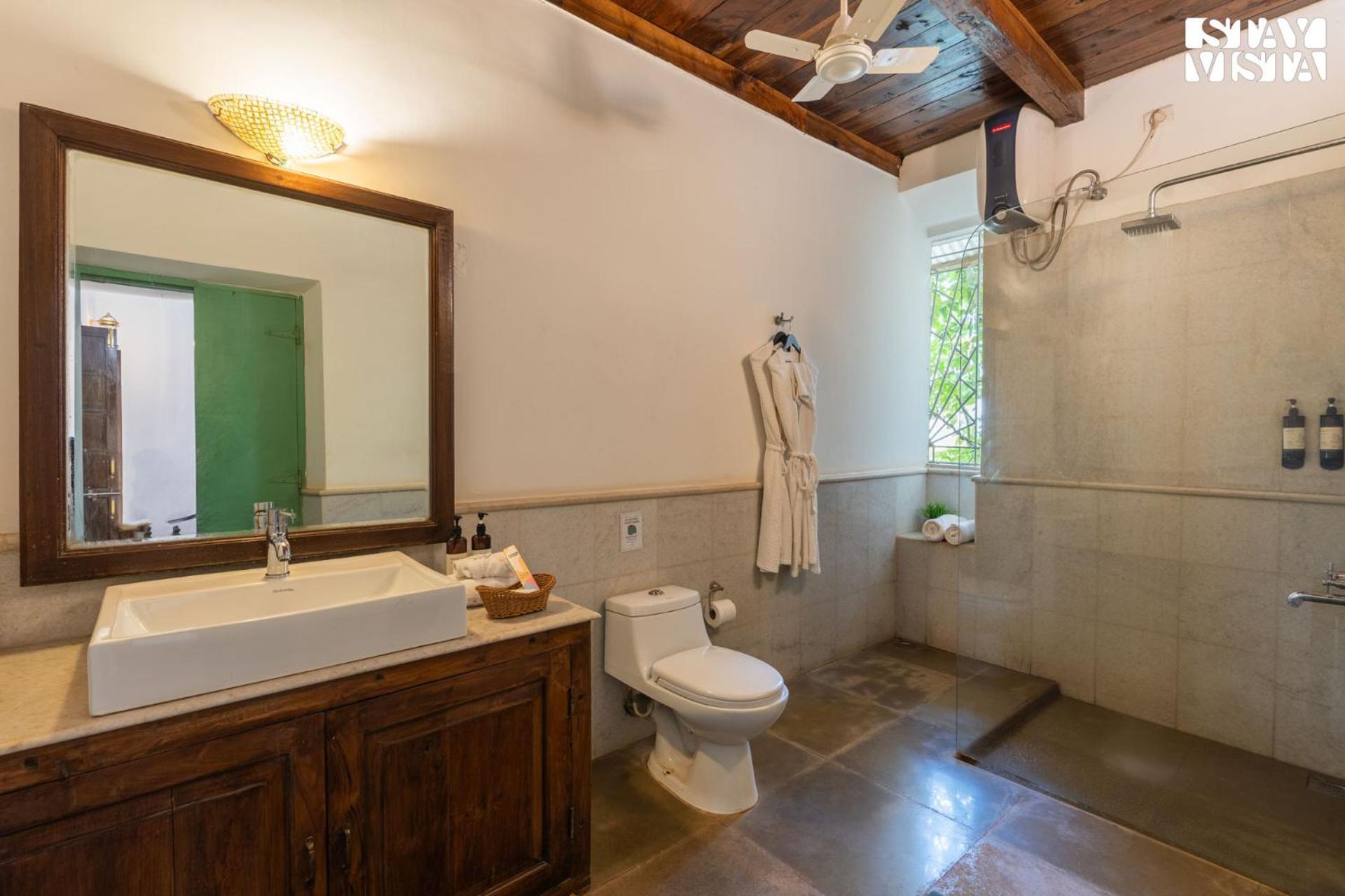 Stayvista At Amalia By Tellado With Pool, Wifi Assagao Exterior photo